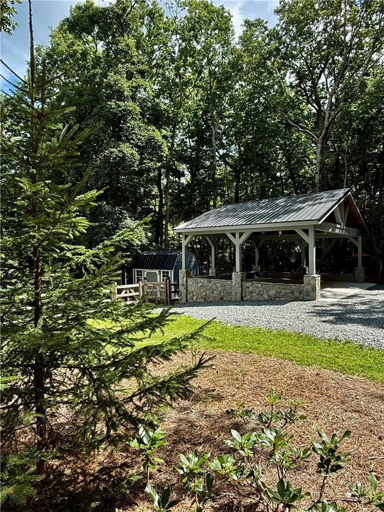 Image number 9 for the current listing
