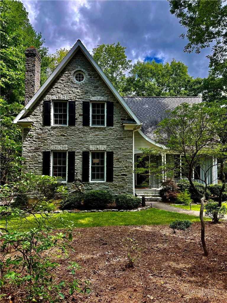 Image number 4 for the current listing