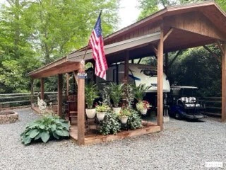 Image number 1 for the current listing