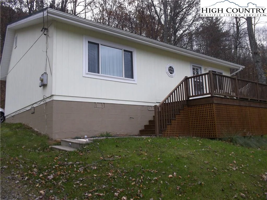 Image number 13 for the current listing