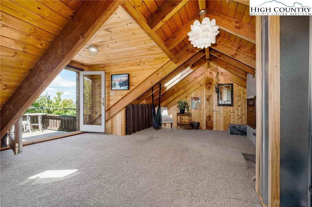 Image number 3 for the current listing