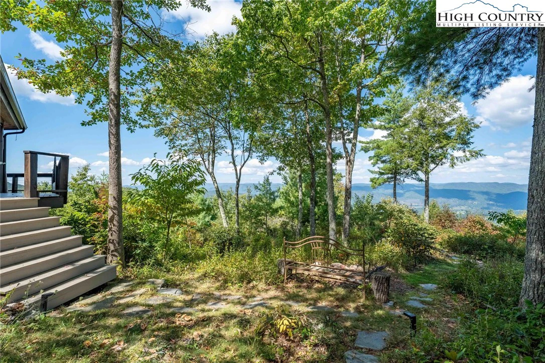 Image number 12 for the current listing