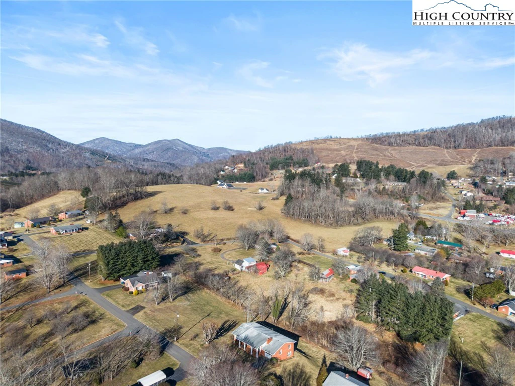 Image number 19 for the current listing