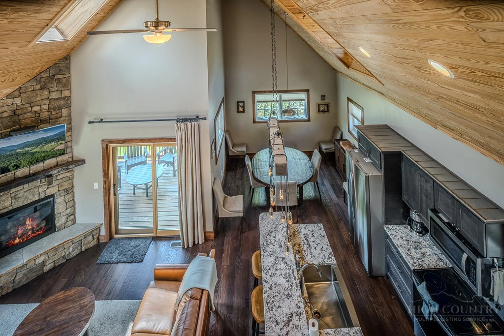 Image number 7 for the current listing