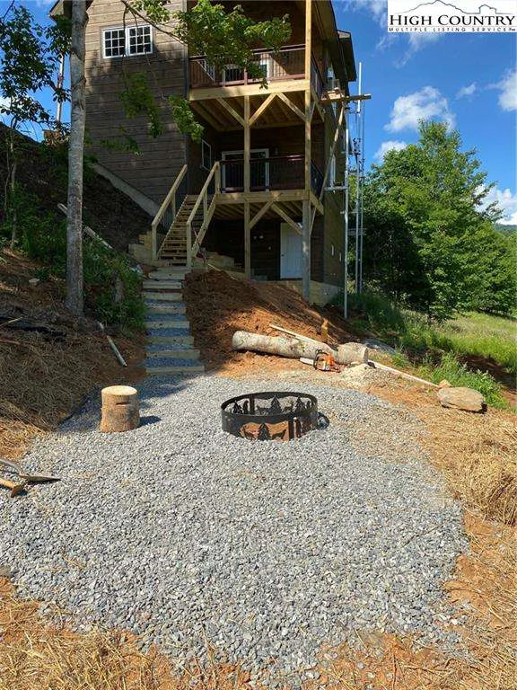 Image number 16 for the current listing