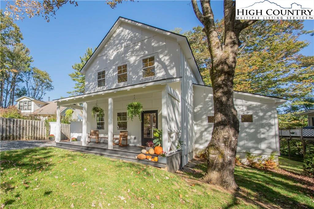 Image number 1 for the current listing