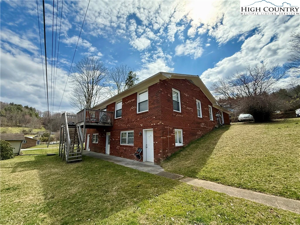 Image number 16 for the current listing