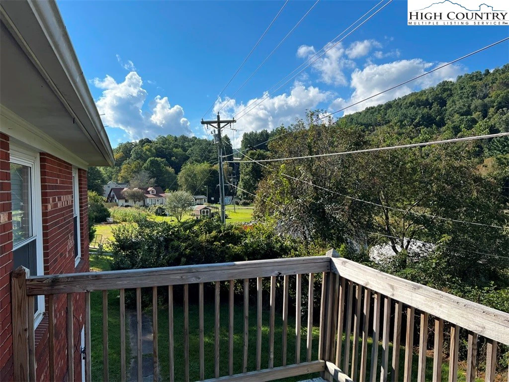 Image number 5 for the current listing