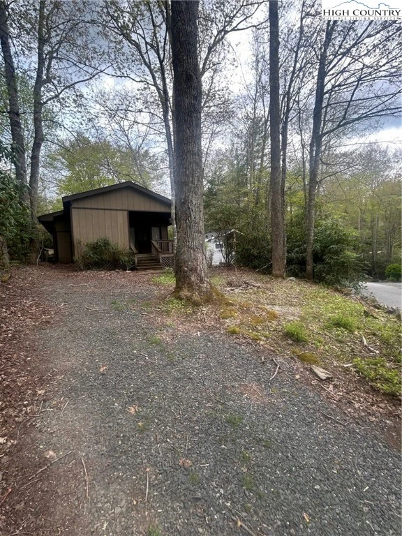 Image number 4 for the current listing
