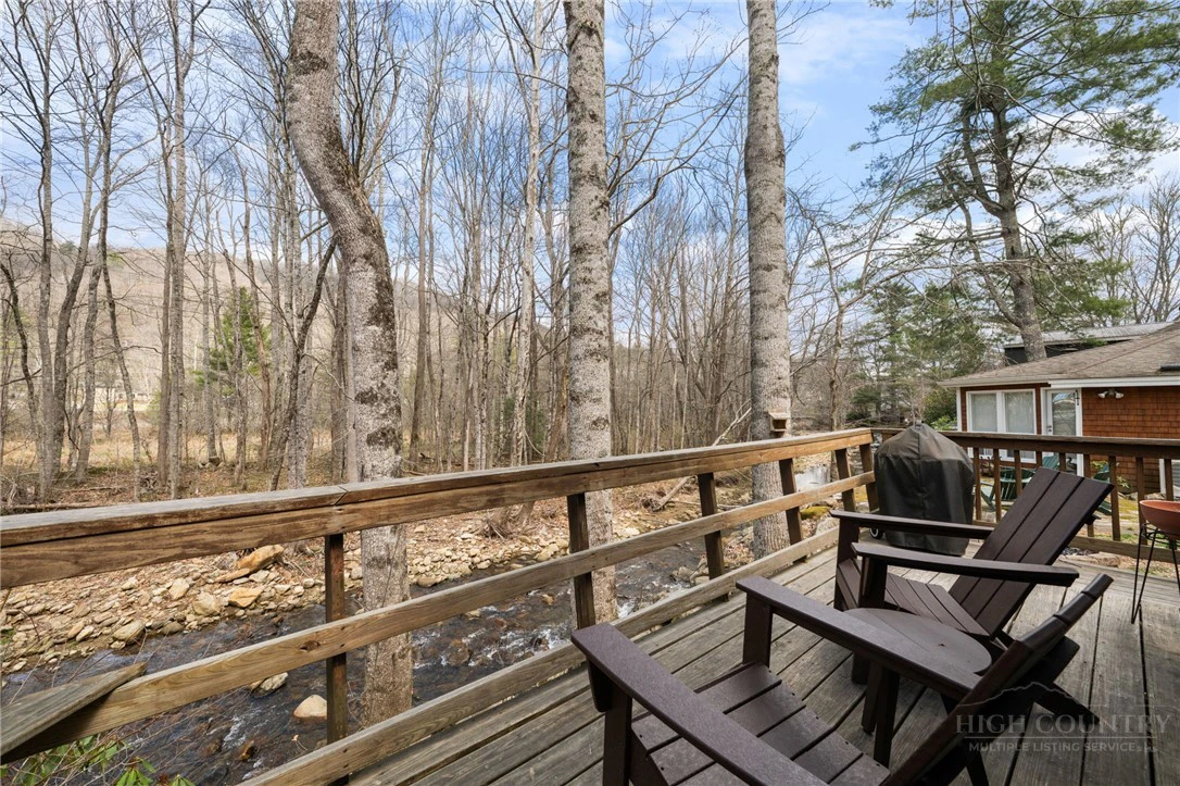 Image number 6 for the current listing
