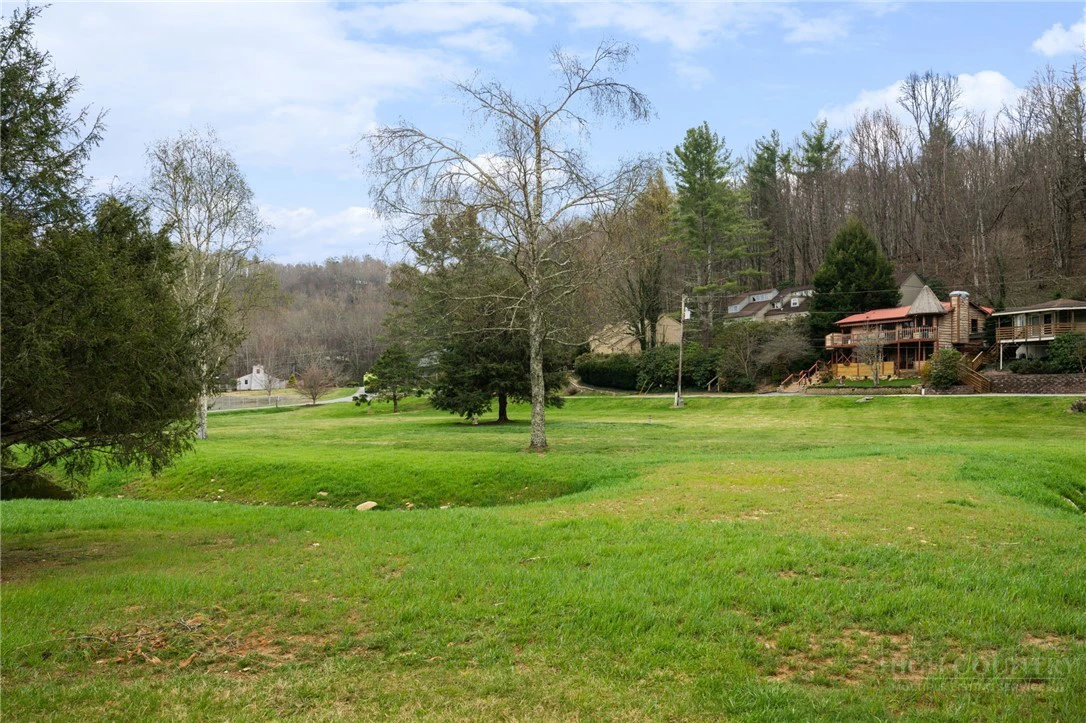 Image number 20 for the current listing