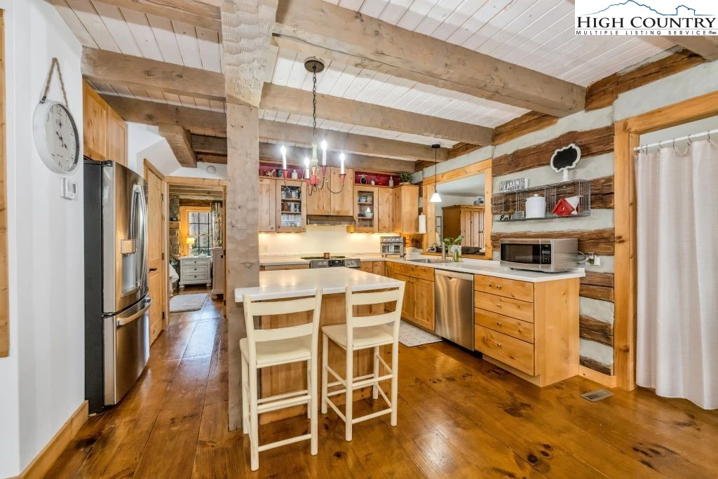 Image number 3 for the current listing