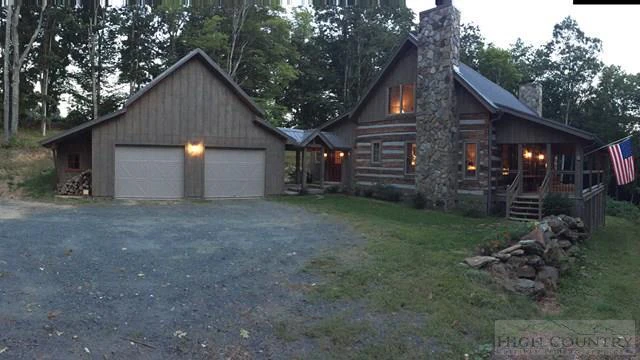 Image number 1 for the current listing