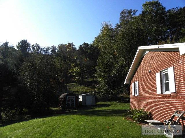 Image number 2 for the current listing