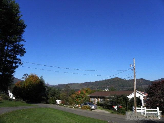 Image number 18 for the current listing