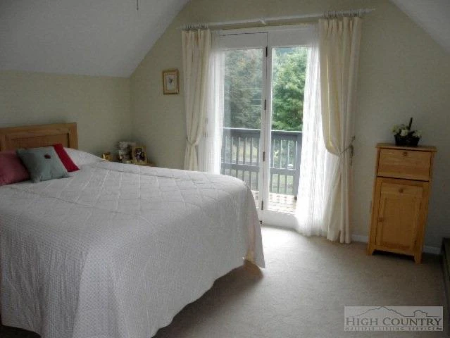 Image number 20 for the current listing