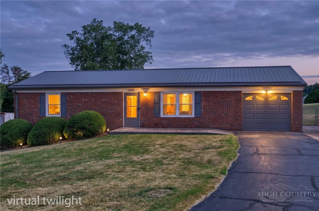 Image number 1 for the current listing