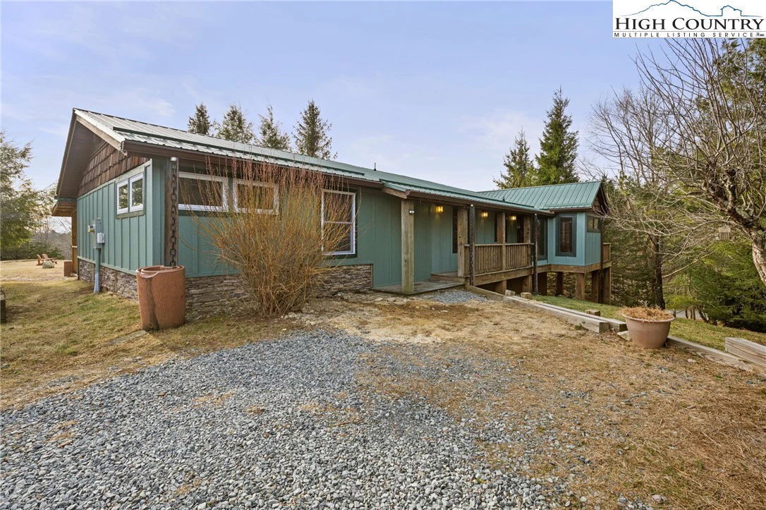 Image number 22 for the current listing