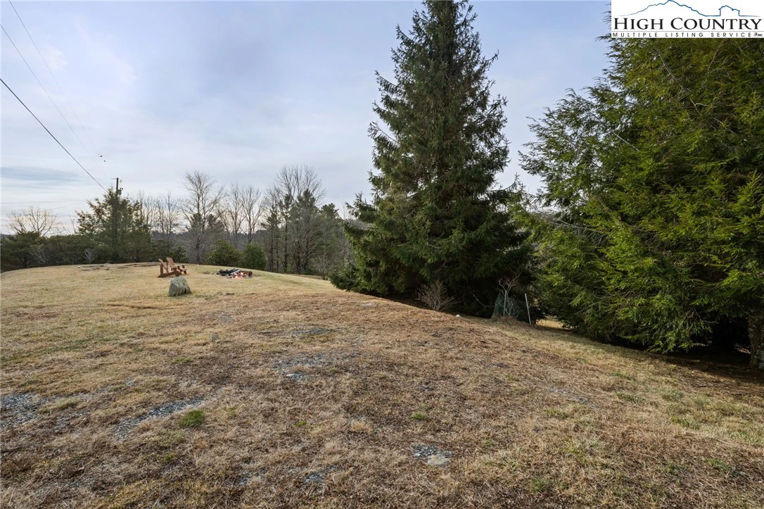 Image number 21 for the current listing