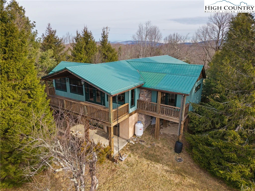 Image number 1 for the current listing