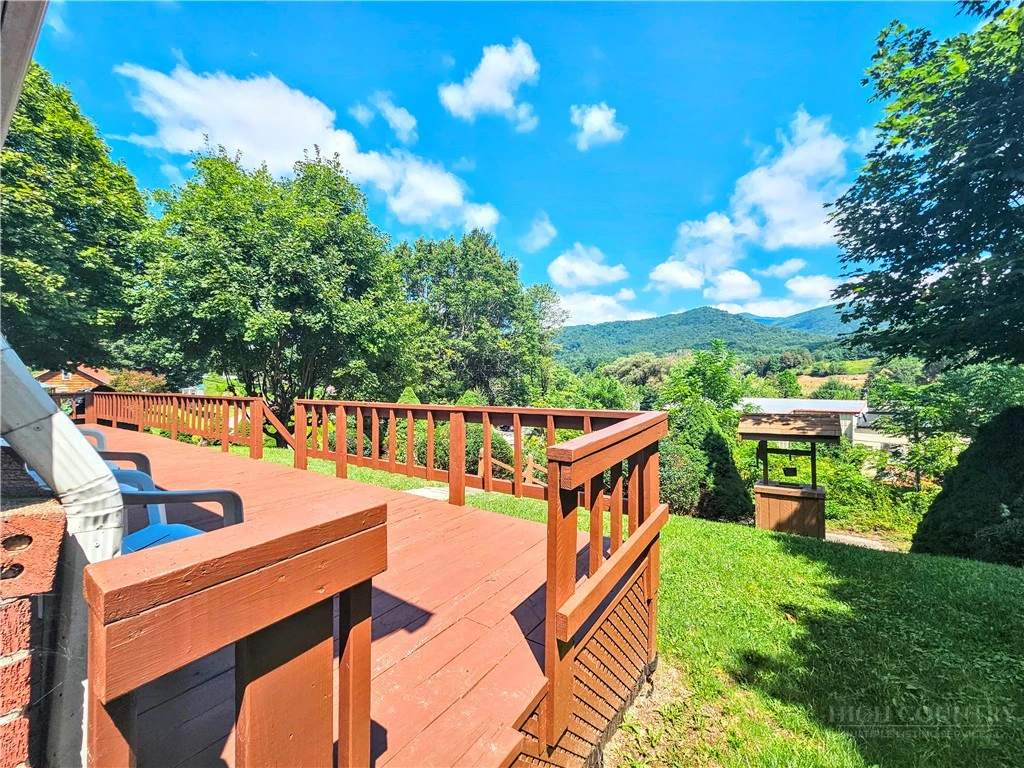 Image number 3 for the current listing