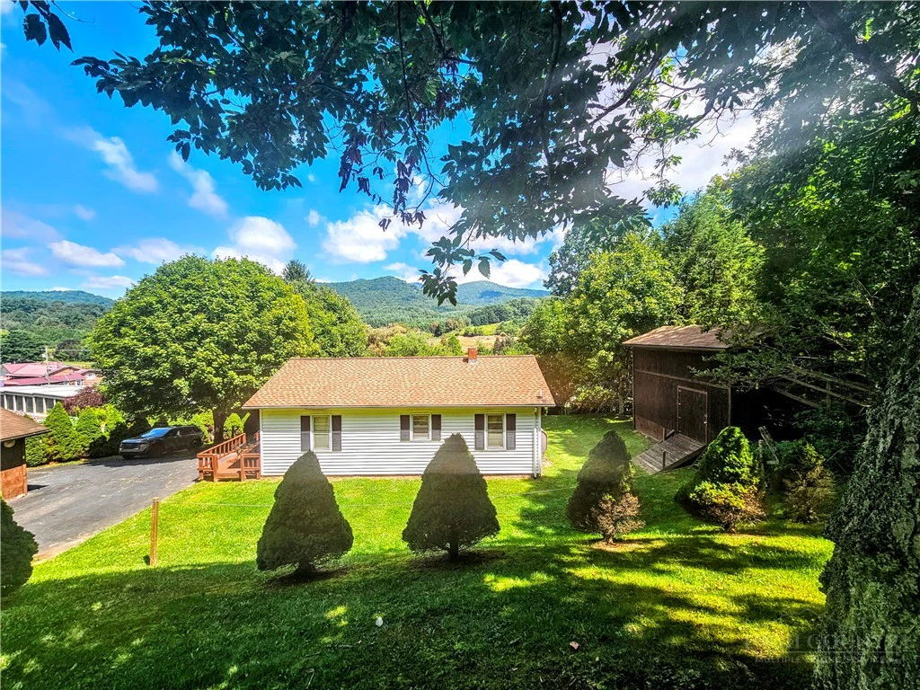 Image number 21 for the current listing