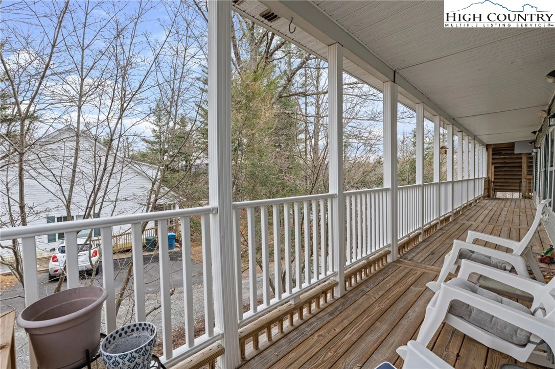 Image number 12 for the current listing