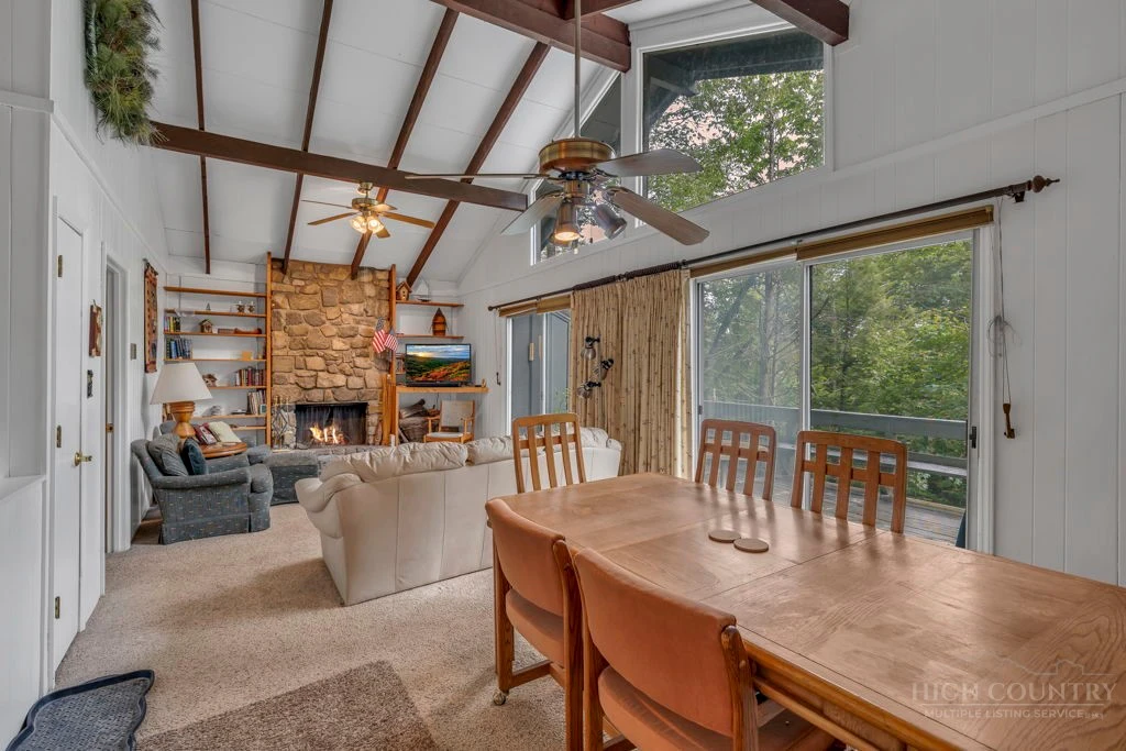 Image number 7 for the current listing