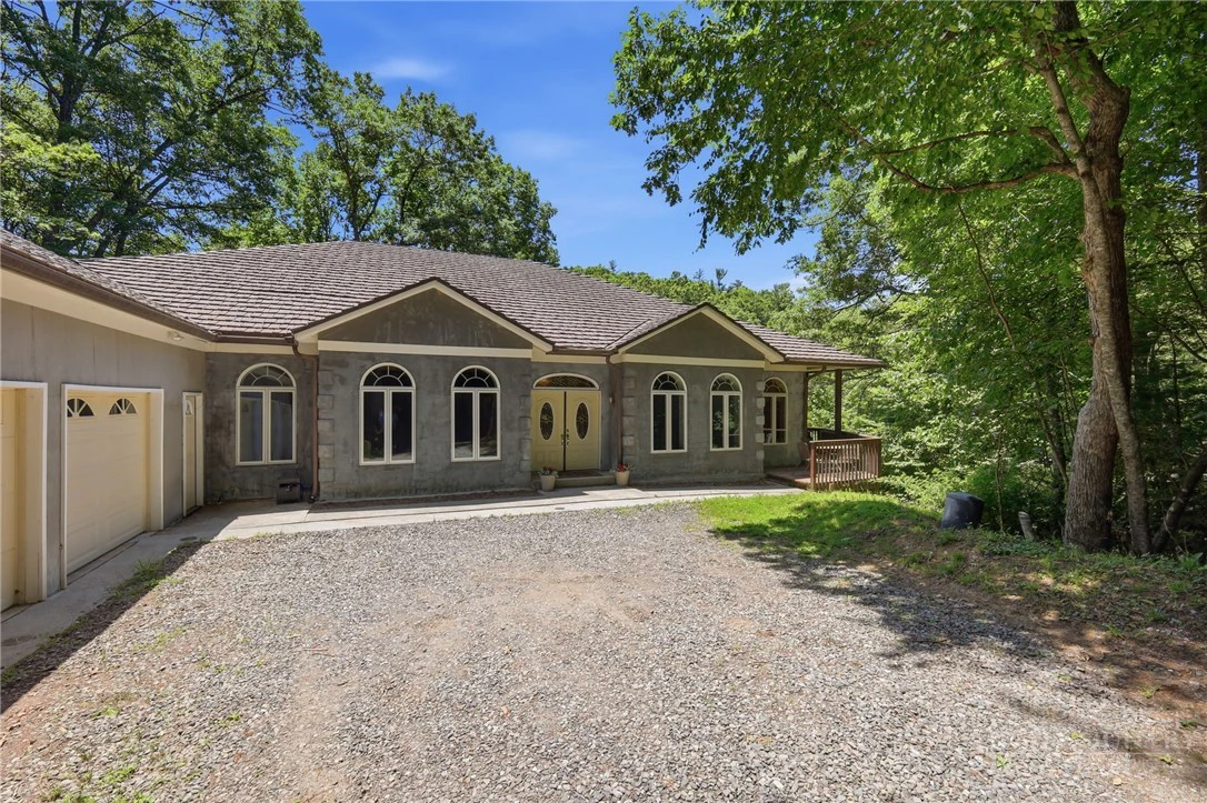 Image number 3 for the current listing