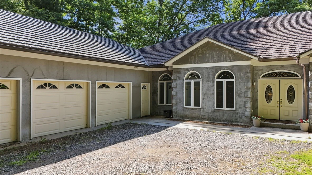 Image number 5 for the current listing