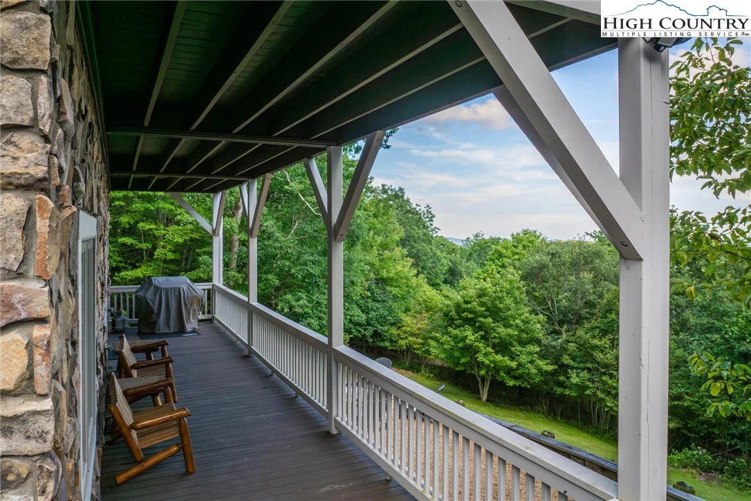 Image number 7 for the current listing