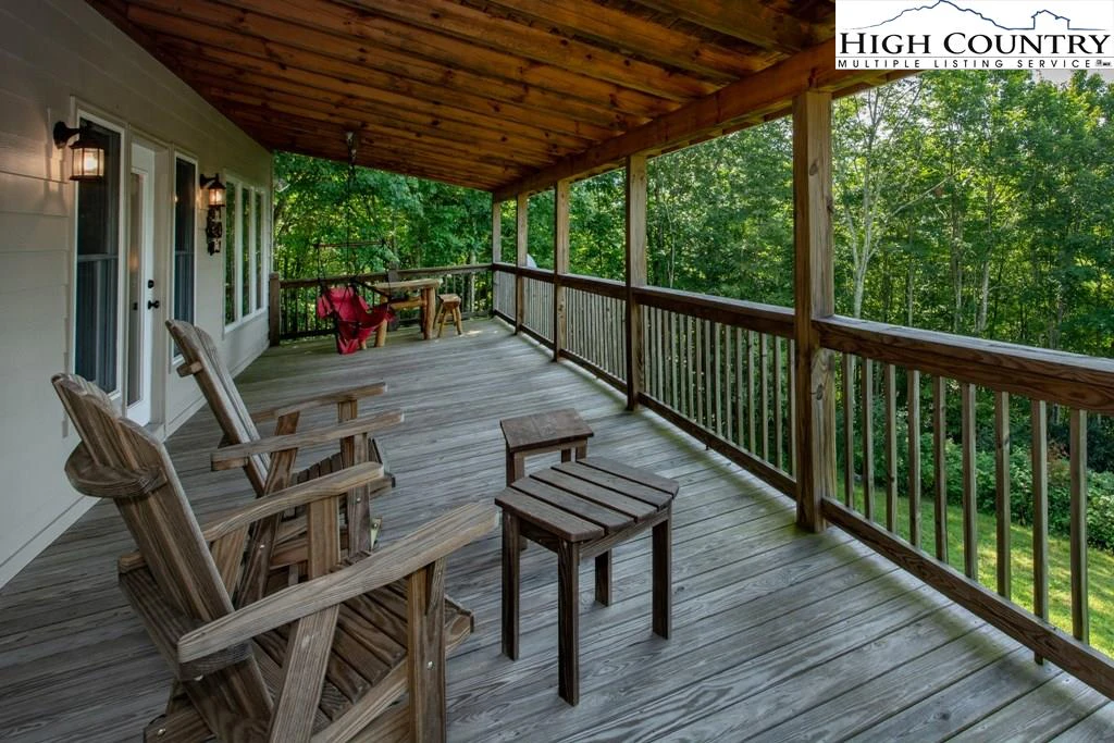 Image number 11 for the current listing