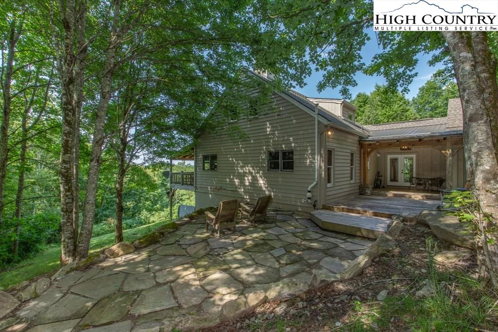 Image number 20 for the current listing