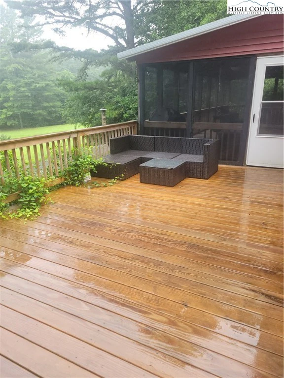 Image number 20 for the current listing