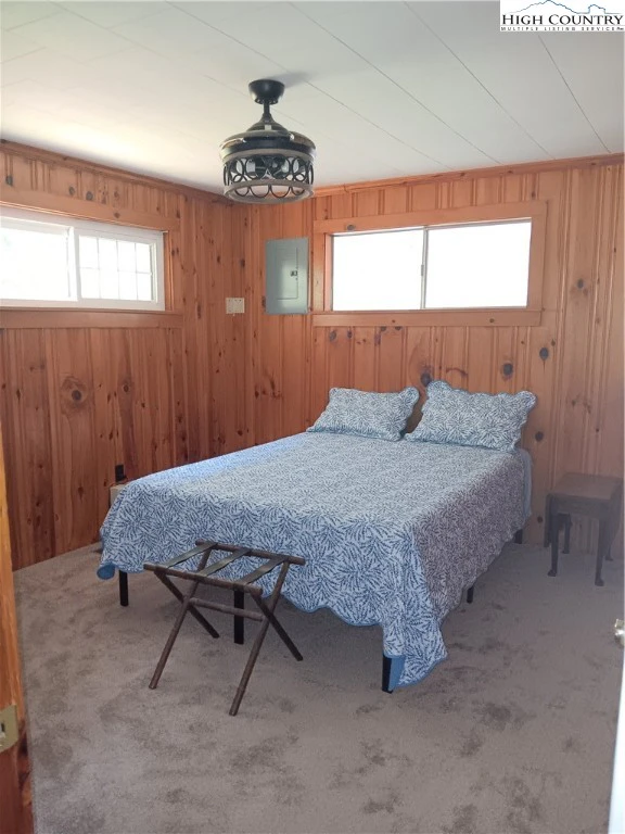 Image number 13 for the current listing