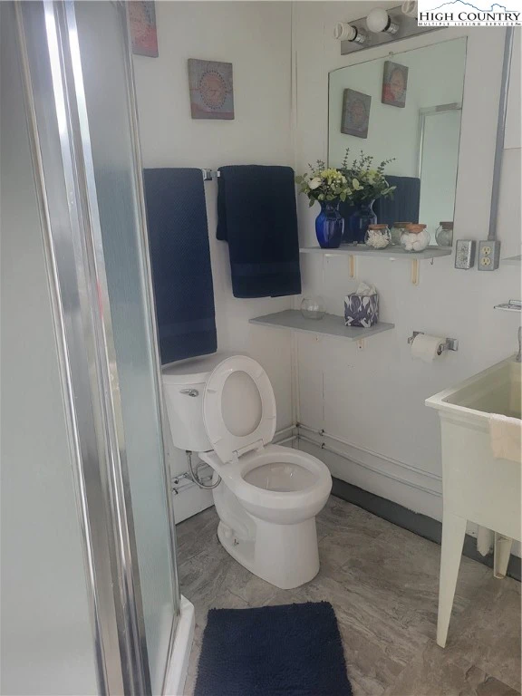 Image number 6 for the current listing