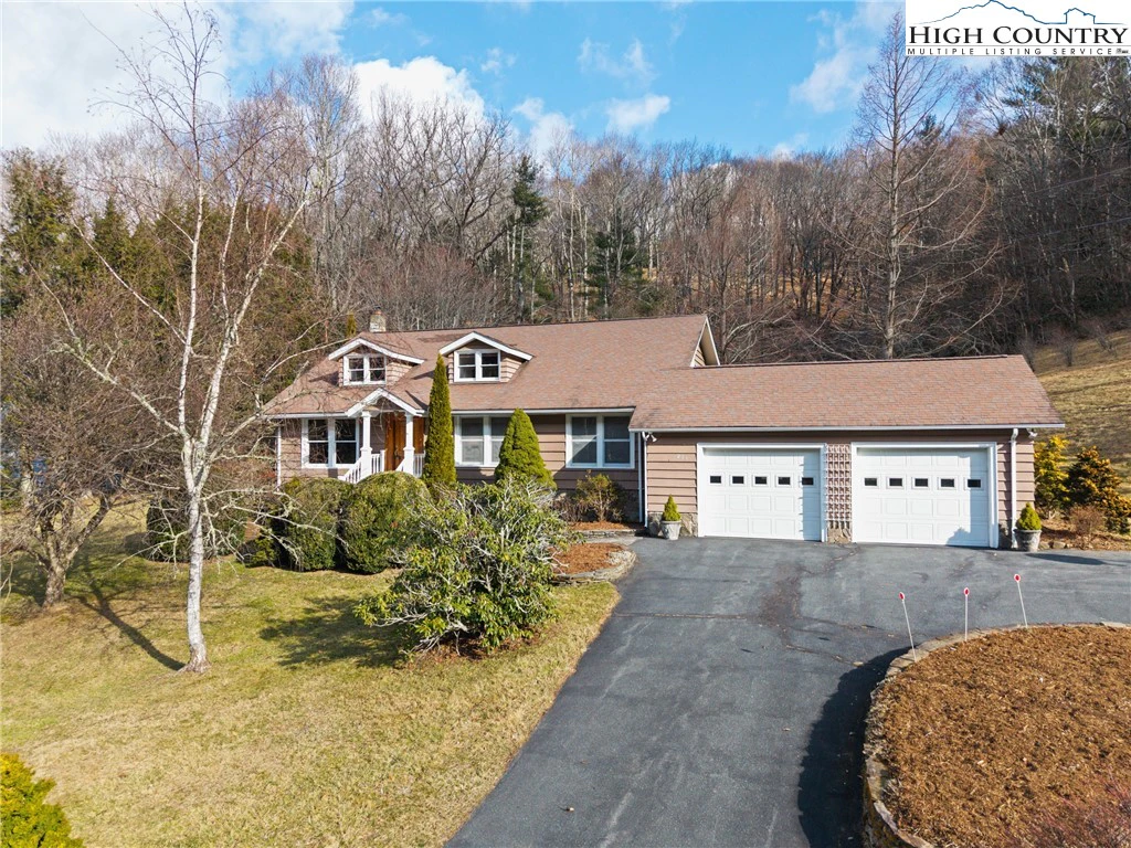Image number 1 for the current listing