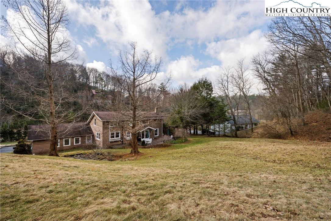 Image number 18 for the current listing