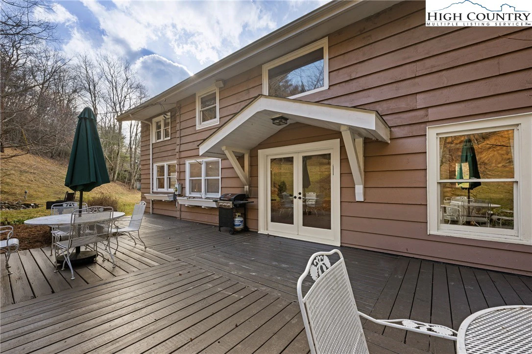 Image number 2 for the current listing