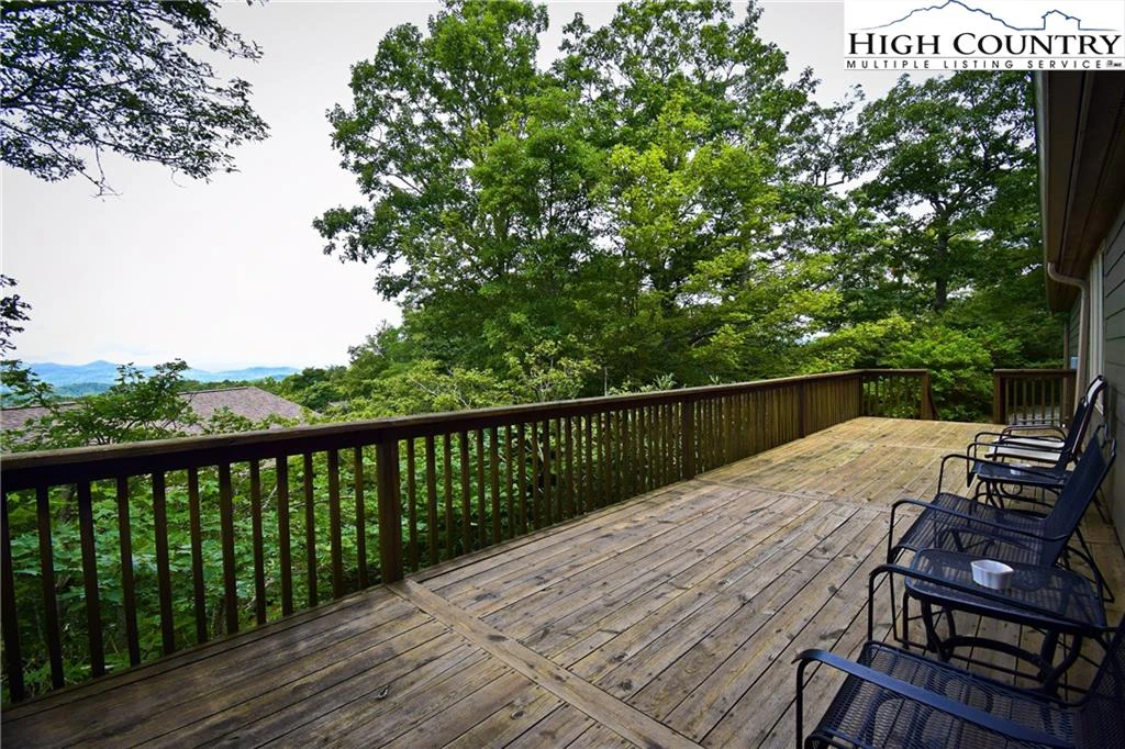 Image number 3 for the current listing
