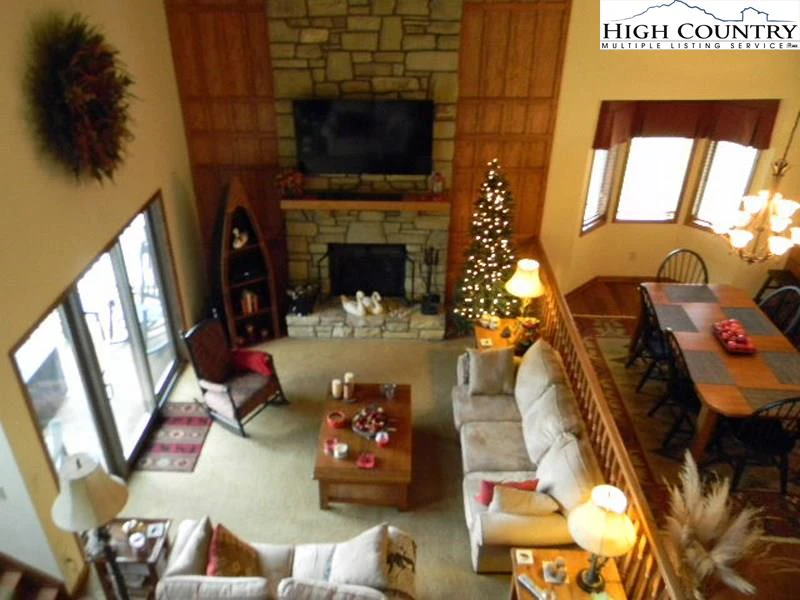 Image number 1 for the current listing