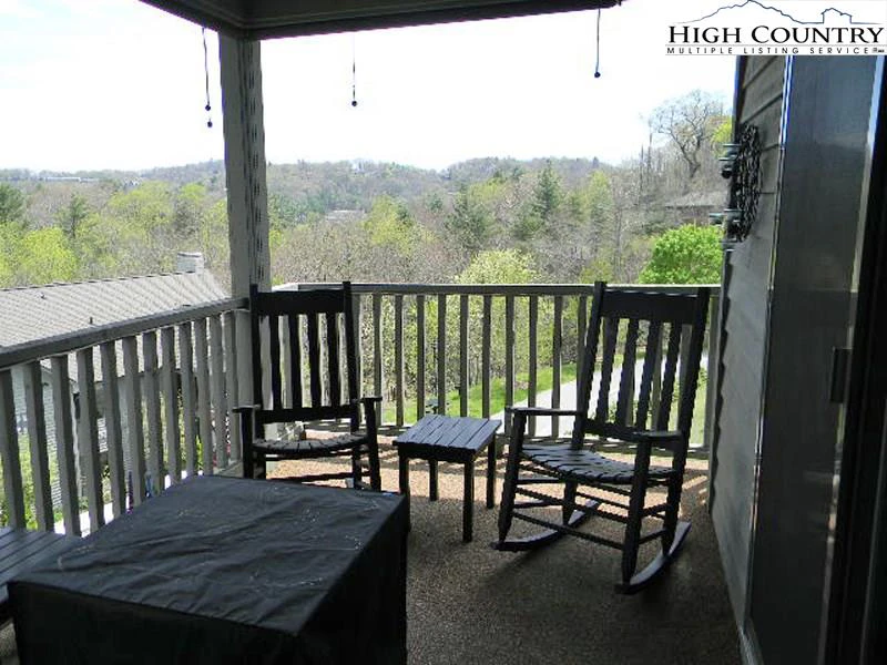Image number 5 for the current listing