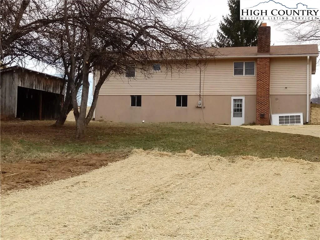 Image number 11 for the current listing