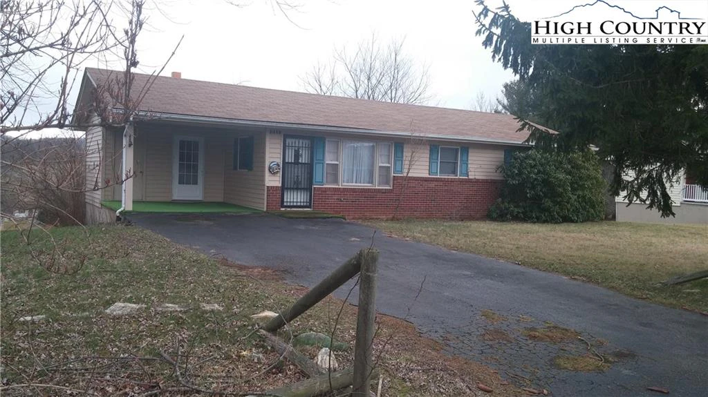 Image number 8 for the current listing