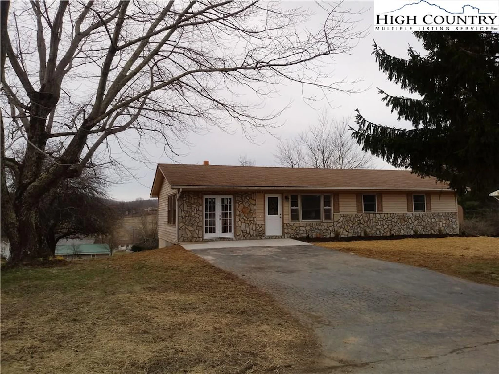 Image number 22 for the current listing