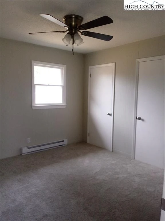 Image number 15 for the current listing