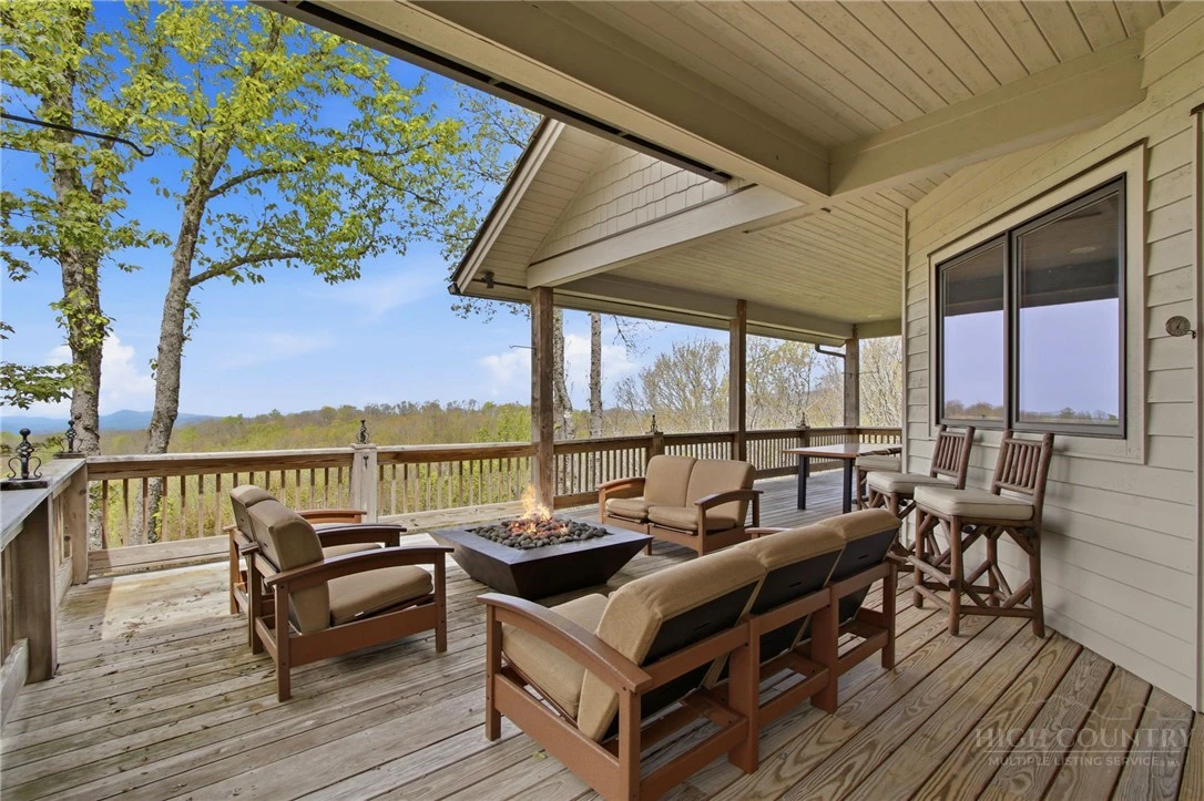 Image number 22 for the current listing