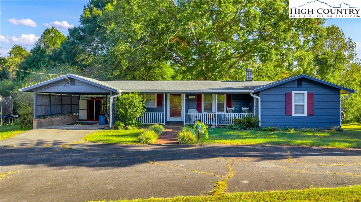 Image number 4 for the current listing