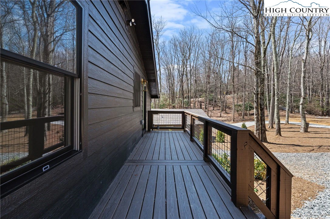 Image number 13 for the current listing