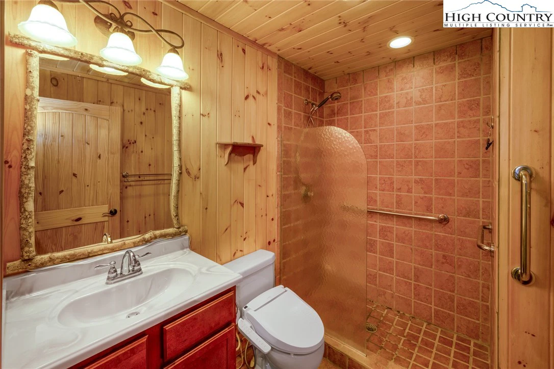 Image number 3 for the current listing